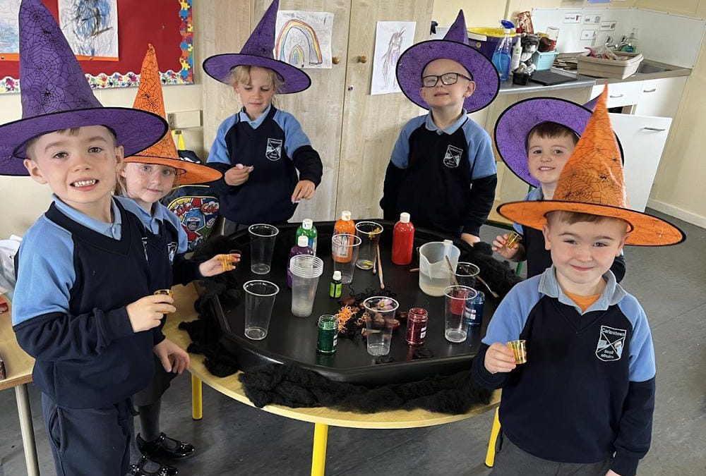 Spooky Aistear Stations 🧙‍♀️